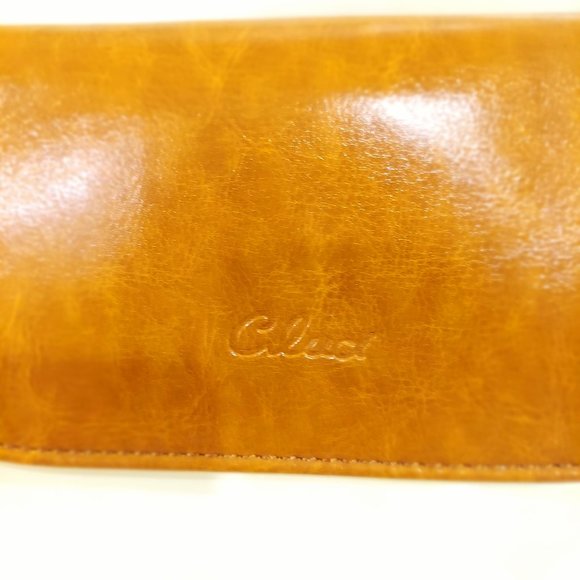 NEW Faux Leather Cluci Cream Backpack/Device Bag - Picture 5 of 13